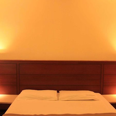 Hotel Venkadaramana Tower - Friendliness & Cleanliness Room Kumbakonam Exteriör bild