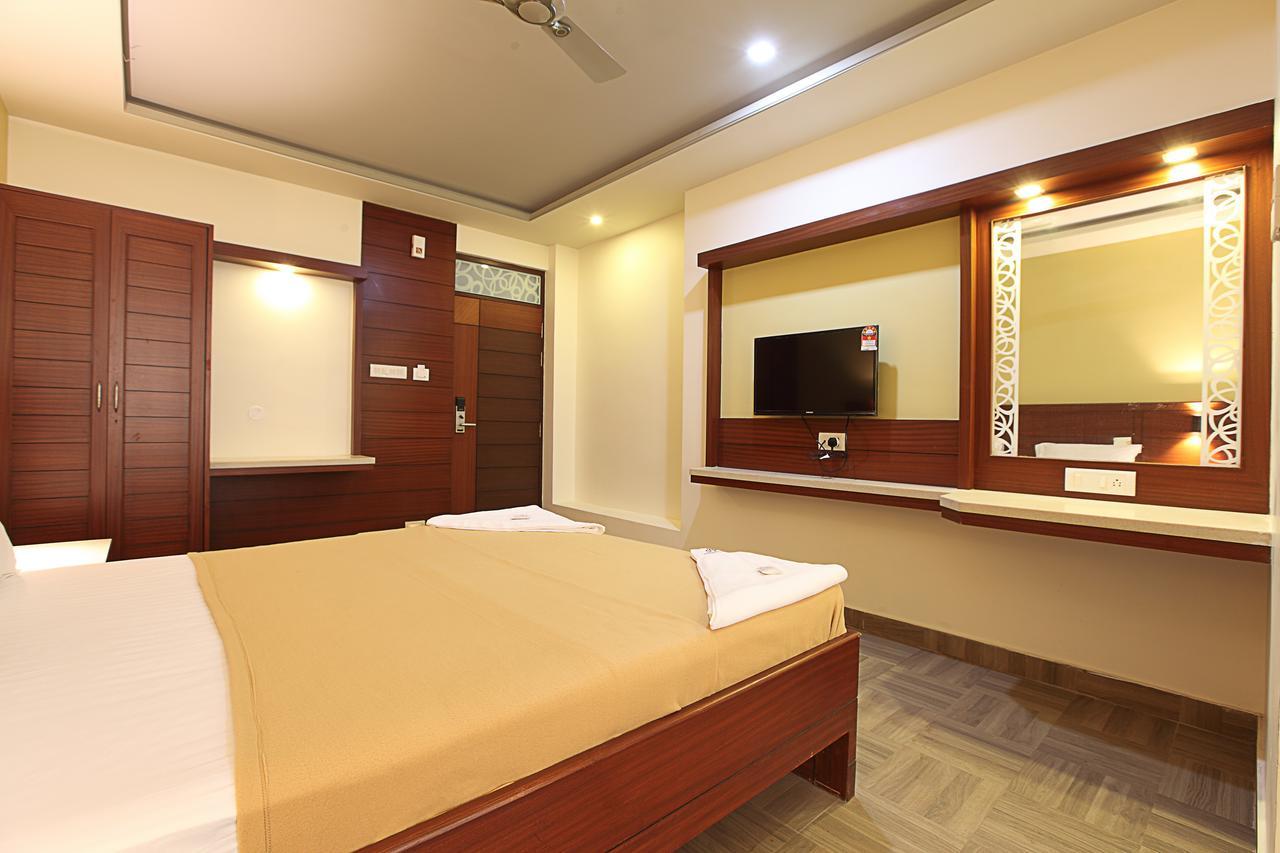 Hotel Venkadaramana Tower - Friendliness & Cleanliness Room Kumbakonam Exteriör bild